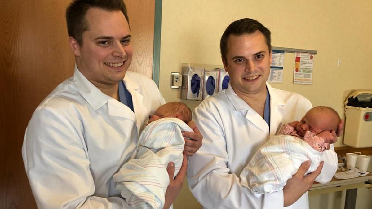 যুক্তরাষ্ট্রে যমজ চিকিৎসকের হাতে জন্ম নিল যমজ শিশু। ছবি: ওয়েলস্প্যান গুড সামারিটান হাসপাতালের সৌজন্যে।