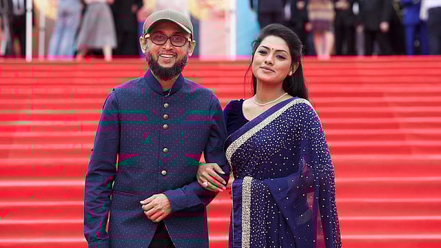 মোস্তফা সরয়ার ফারুকী ও তিশা। ছবি: ফেসবুক থেকে নেওয়া