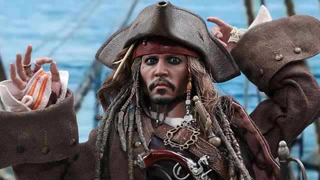 ক্যাপ্টেন জ্যাক স্প্যারোর চরিত্রে জনি ডেপ