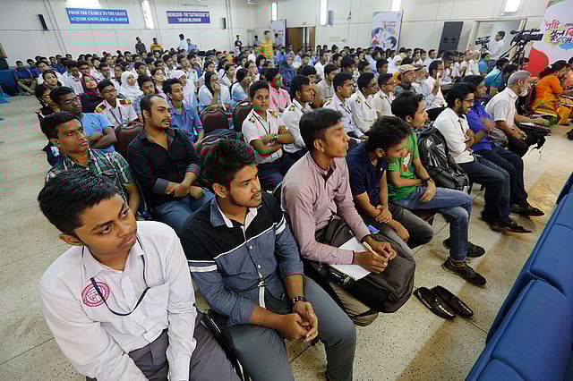 কর্মশালায় আসা শিক্ষার্থীরা।