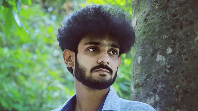 পাবনা বিজ্ঞান ও প্রযুক্তি বিশ্ববিদ্যালয়ের শিক্ষার্থী দেলোয়ার হোসেন