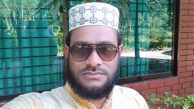 শিক্ষক নাসির উদ্দিন।