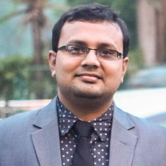 লেখক হাসান হামিদ।