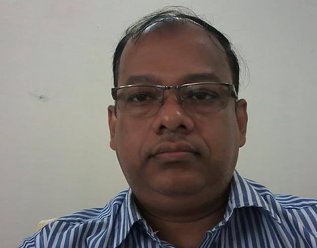 সিলেট পুলিশ লাইন উচ্চবিদ্যালয়ের শিক্ষক বিদ্যুৎ জ্যোতি চক্রবর্তী। ছবি: লেখক