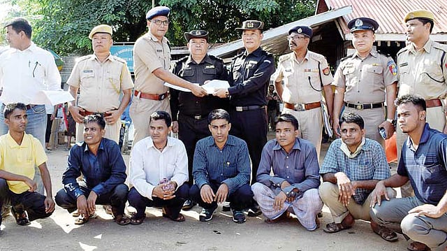 সাত রোহিঙ্গাকে মিয়ানমার কর্তৃপক্ষের কাছে হস্তান্তর করেছে ভারত। ছবি: রয়টার্স