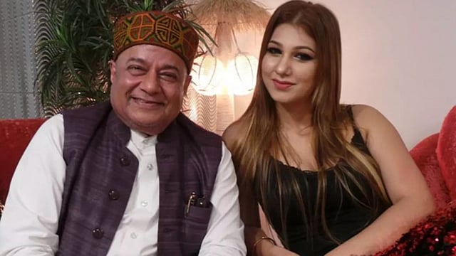 অনুপ জালোটা ও জসলিন মাথারু