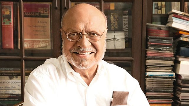 শ্যাম বেনেগাল খুঁজছেন বঙ্গবন্ধুর চরিত্রে অভিনয়ের জন্য উপযুক্ত বাঙালি শিল্পীকে