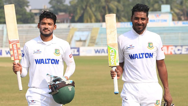 সেঞ্চুরি পেয়েছেন মিজানের উদ্বোধনী সঙ্গী নাজমুলও, দুজনের জুটিতে এসেছে ৩১১ রান। সৌজন্য ছবি