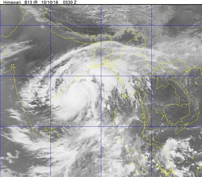 ঘূর্ণিঝড় তিতলির অবস্থা। বাংলাদেশ আবহাওয়া অধিদপ্তরের ওয়েবসাইট থেকে নেওয়া
