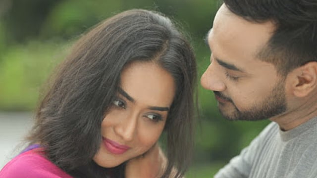 হৃদয় ঘটিত নাটকে জাকিয়া বারী মম ও সজল