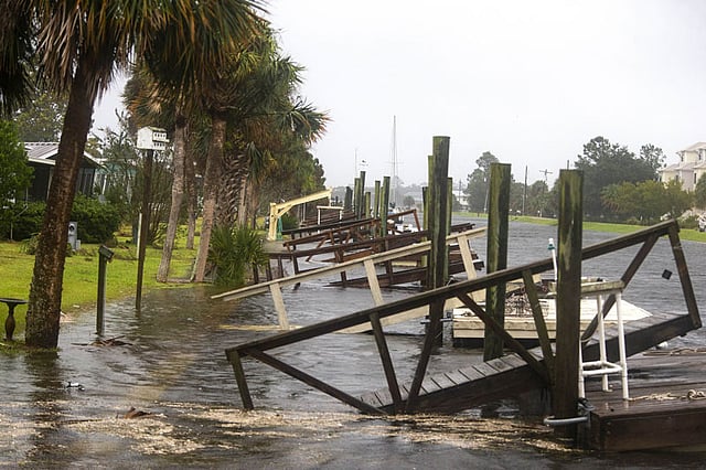 মাইকেলের আঘাতে তছনছ ফ্লোরিডা। ছবি: এএফপি