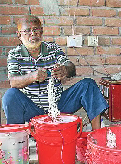 শুরুটা হয়েছিল আবদুল হামিদের হাতে