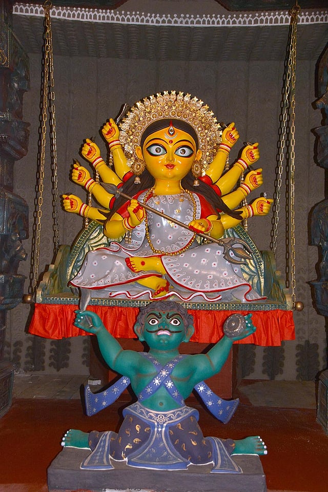 দক্ষিণ কলকাতার ৬৬ পল্লির পূজামণ্ডপ। ছবি: ভাস্কর মুখার্জি