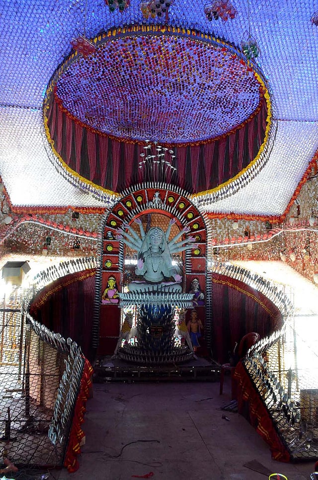 দমদম পার্ক তরুণ সংঘ মণ্ডপ। ছবি: ভাস্কর মুখার্জি