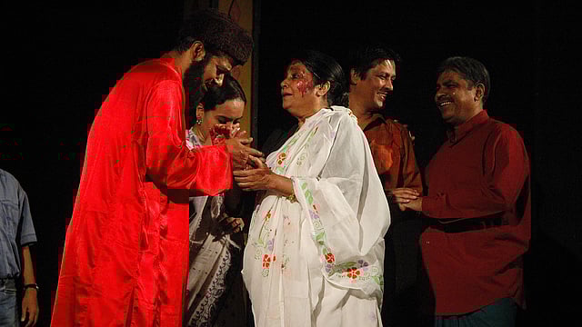 ‘মেরাজ ফকিরের মা’ নাটক দিয়ে শুরু হবে ‘শারদীয় নাট্যোৎসব’