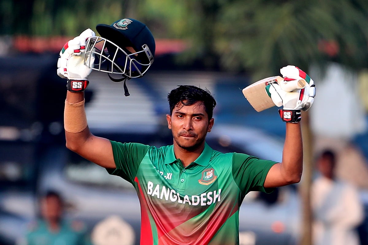 দারুণ এক সেঞ্চুরি পেয়েছেন অধিনায়ক সৌম্য সরকার। ছবি: প্রথম আলো