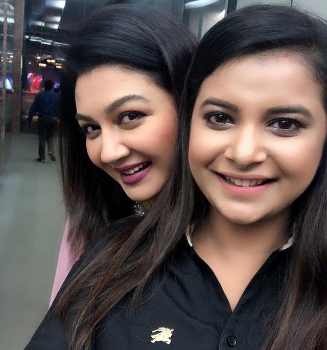 জয়া আহসান ও শবনম ফারিয়া