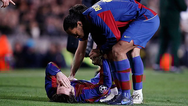 ২০০৫ সালে ক্যারিয়ারের প্রথম চোট