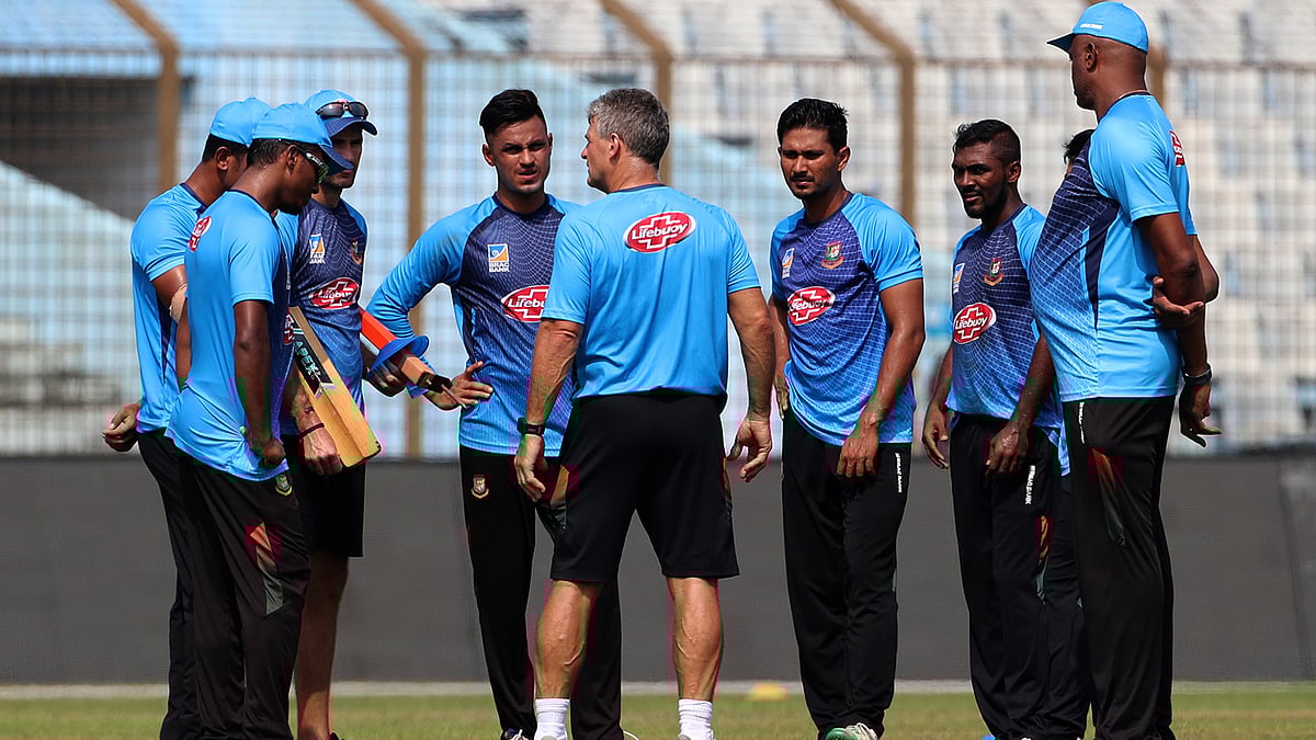 চলছে জিম্বাবুয়ে সিরিজ কিন্তু বাংলাদেশ যেন বিশ্বকাপ ঘিরে পরিকল্পনা শুরু করে দিয়েছে। ছবি: শামসুল হক