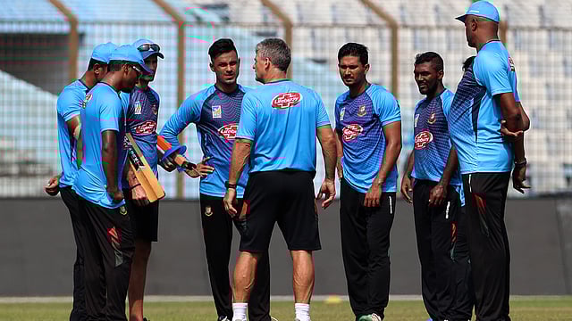চলছে জিম্বাবুয়ে সিরিজ কিন্তু বাংলাদেশ যেন বিশ্বকাপ ঘিরে পরিকল্পনা শুরু করে দিয়েছে। ছবি: শামসুল হক