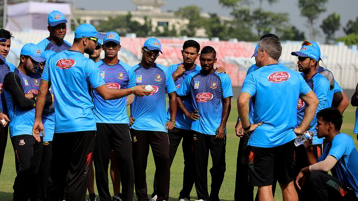 সিরিজনির্ধারণী ম্যাচে একাদশে খুব একটা বদল আনার পক্ষে নয় বাংলাদেশ। ছবি: শামসুল হক