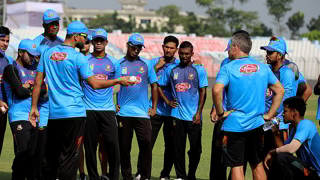 সিরিজনির্ধারণী ম্যাচে একাদশে খুব একটা বদল আনার পক্ষে নয় বাংলাদেশ। ছবি: শামসুল হক