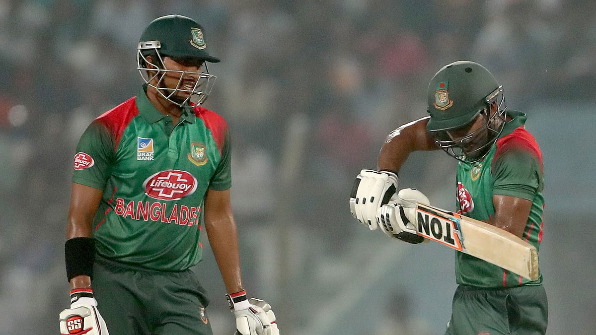 ইমরুল-সৌম্যর ব্যাটে দুর্দান্ত খেলেছে বাংলাদেশ দল। ছবি: প্রথম আলো