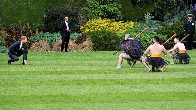 স্বাগত অনুষ্ঠানে অংশ নিয়েছেন প্রিন্স হ্যারি। ওয়েলিংটন, নিউজিল্যান্ড, ২৮ অক্টোবর। ছবি: রয়টার্স