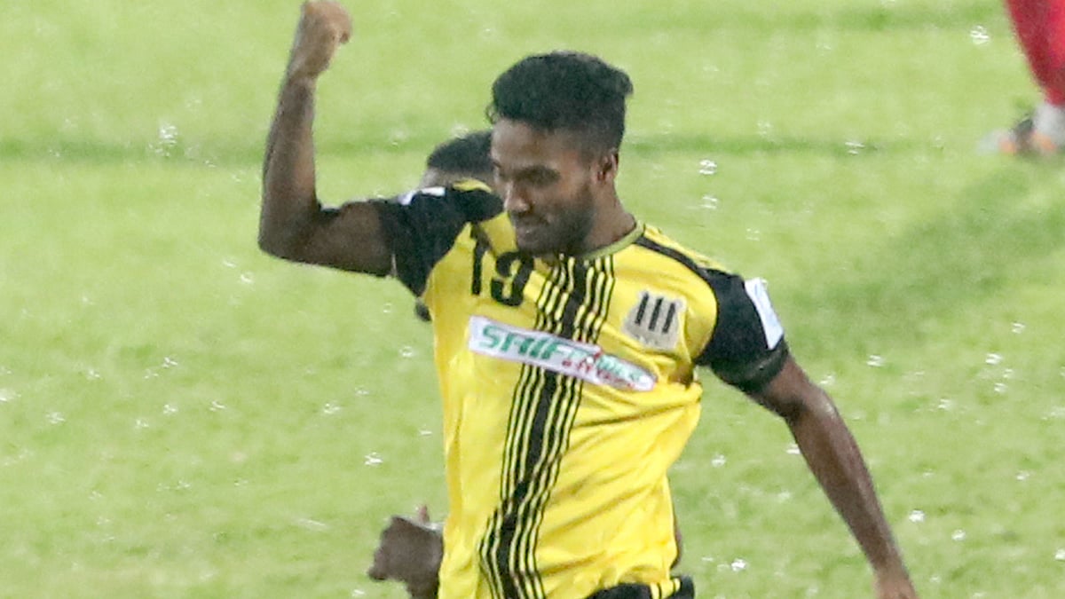 মাঠে নামার ৩ মিনিটের মধ্যেই গোল! জাফরের উল্লাস তাই একটু বাড়তি রং পেল। ছবি: প্রথম আলো