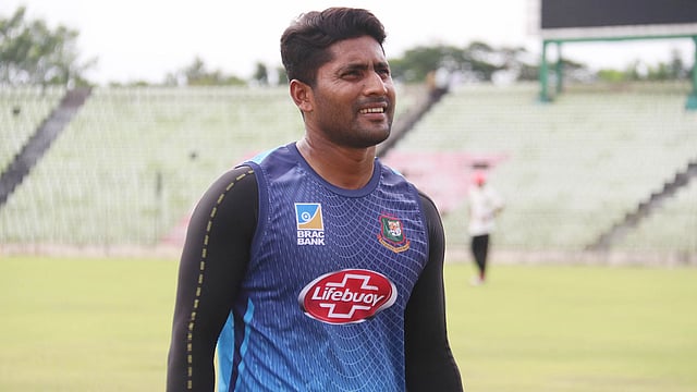 টেস্টেও ধারাবাহিকতা ধরে রাখতে চান ইমরুল। ছবি: আনিস মাহমুদ