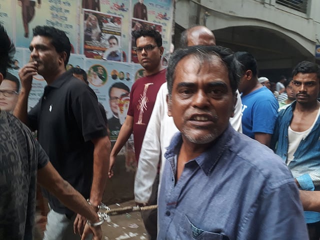 গ্রেপ্তার গাড়িচালক নজরুল। ছবি: আসাদুজ্জামান