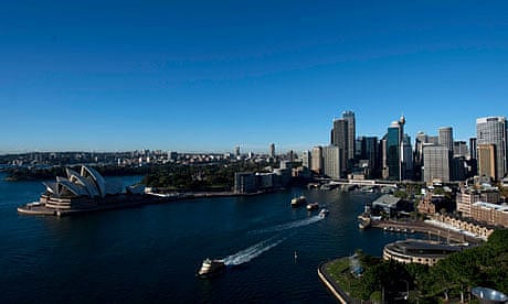 ধনী দেশগুলোয় যেখানে অর্থনৈতিক সংকটে সেখানে অস্ট্রেলিয়ার অর্থনীতি প্রবৃদ্ধি বেশি।