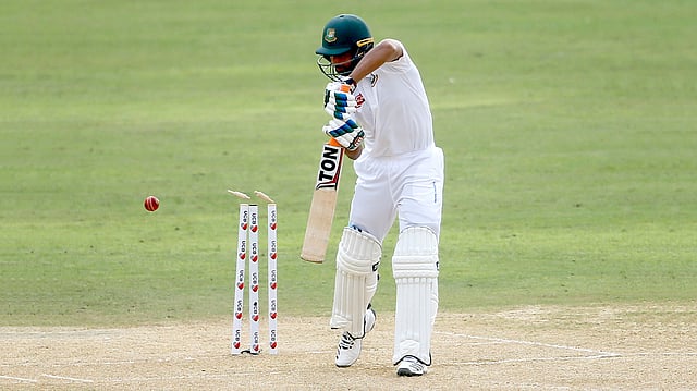 এমন দিন বারবারই আসছে টেস্ট ক্রিকেটে । ছবি: শামসুল হক