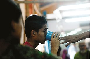 খাওয়ার স্যালাইনকে চিকিৎসাক্ষেত্রে এ শতাব্দীর সবচেয়ে গুরুত্বপূর্ণ অগ্রগতি হিসেবে িববেচনা করা হয়