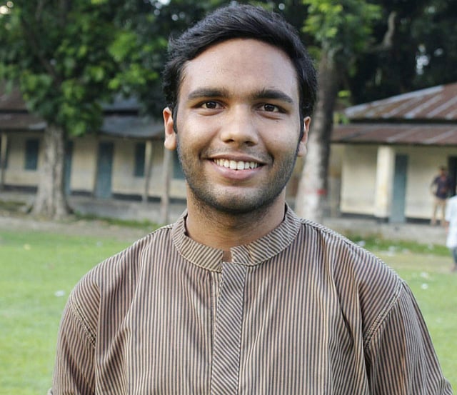 ঢাকা বিশ্ববিদ্যালয়ের ক ইউনিটে ১৩৭তম হয়ে ফার্মেসি বিভাগে পড়ছেন হৃদয় কুমার সাহা।