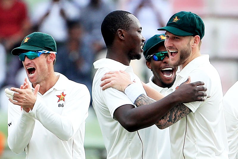 চাতার প্রথম স্পেলের ধাক্কা সামলাতে পারেনি বাংলাদেশ