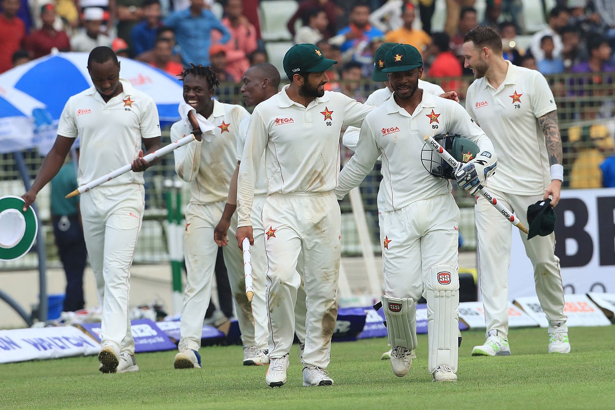 এই উচ্ছ্বাসই বলে দেয় জিম্বাবুয়ের জন্য এই জয় কত বড় কিছু! ছবি: শামসুল হক