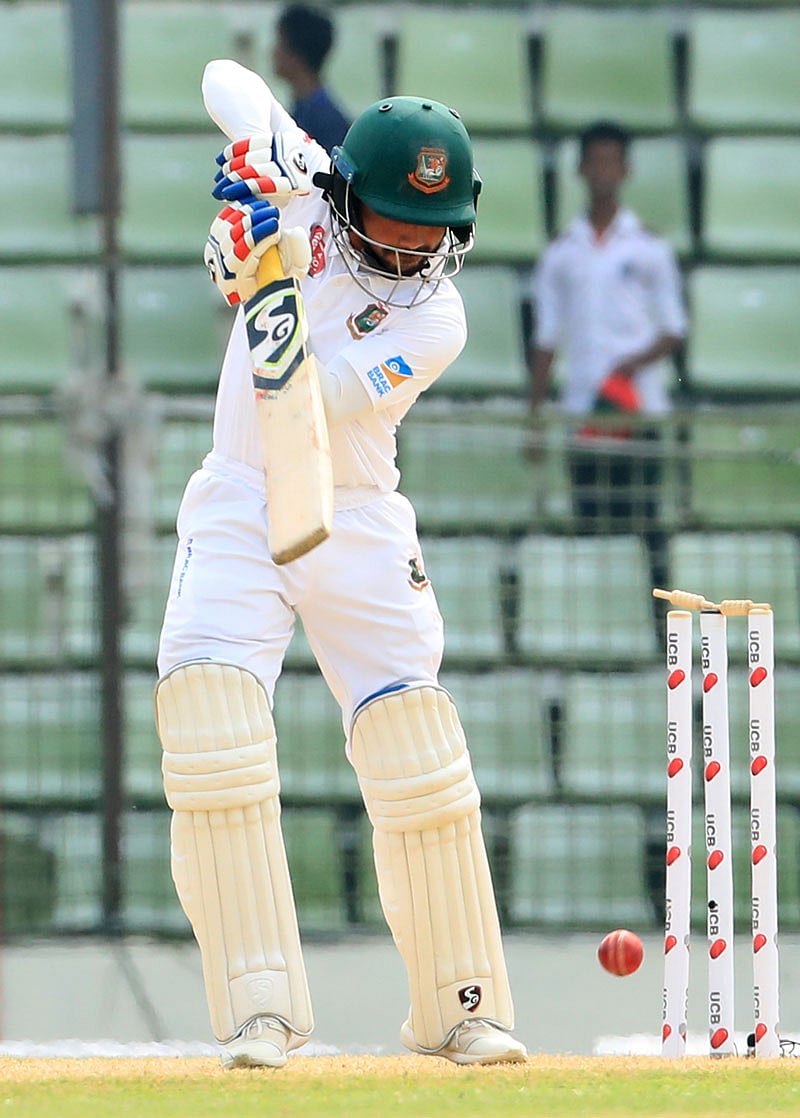 আবারও ব্যর্থ হলেন মুমিনুল। ছবি: শামসুল হক