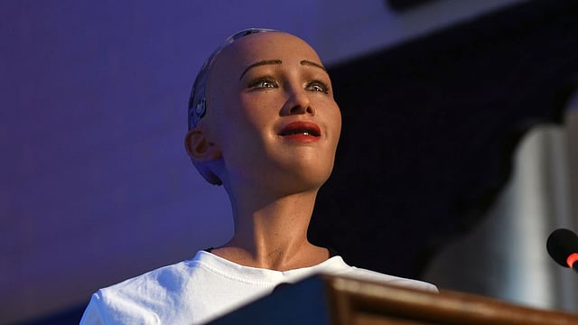কৃত্রিম বুদ্ধিমান রোবট সোফিয়া। ছবি: এএফপি।