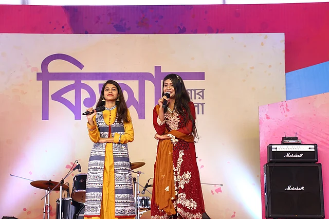 লাভেলো কিআনন্দ ২০১৮ এর উপস্থাপক মেহরীন মোর্শেদ ও সামিয়া শারমিন