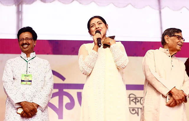 অভিনেত্রী নুসরাত ইমরোজ তিশা তাঁর কিআনন্দে আসার উচ্ছ্বাস প্রকাশ করেন