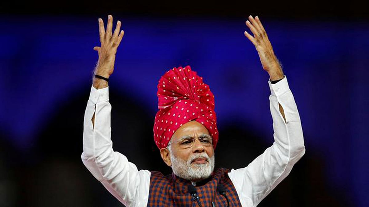 শত্রু সম্পত্তির পর এবার শত্রু শেয়ার বিক্রির প্রক্রিয়াও ভারতে শুরু হতে চলেছে। প্রধানমন্ত্রী নরেন্দ্র মোদির পৌরহিত্যে অনুষ্ঠিত কেন্দ্রীয় মন্ত্রিসভার বৈঠকে এই অনুমোদন দেওয়া হয়। ছবি: রয়টার্স