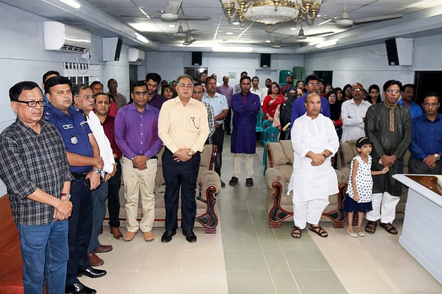 প্রবীণদের সঙ্গে একটি বিকেল কাটানোর মধ্য দিয়ে প্রথম আলোর প্রতিষ্ঠাবার্ষিকীর অনুষ্ঠান শুরু করে