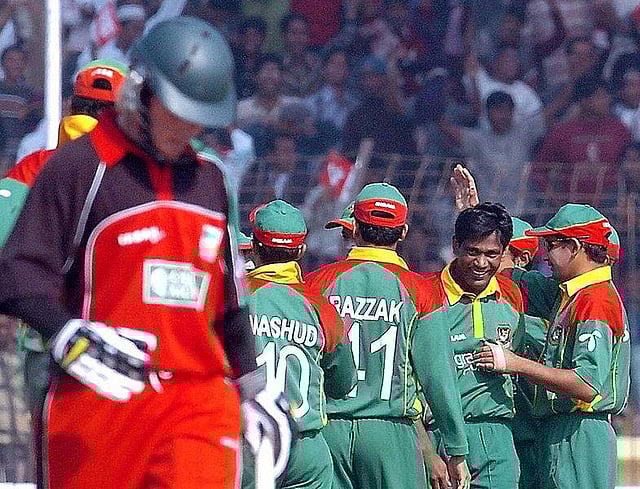 ক্যারিয়ারের শুরুতে রফিকের বলে ধুঁকেছেন, এখনো ভোলেননি টেলর। এএফপি ফাইল ছবি