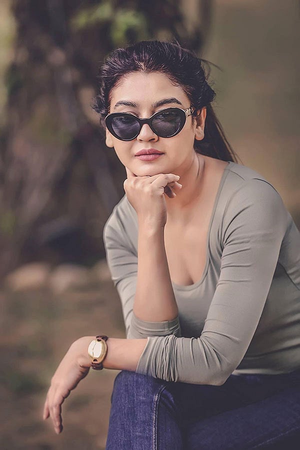 ব্যায়াম করে ও নিয়ম মেনে চলে নিজেকে ফিট রেখেছন অভিনেত্রী জয়া আহসান। ছবি: িপ্রন্স তামিম