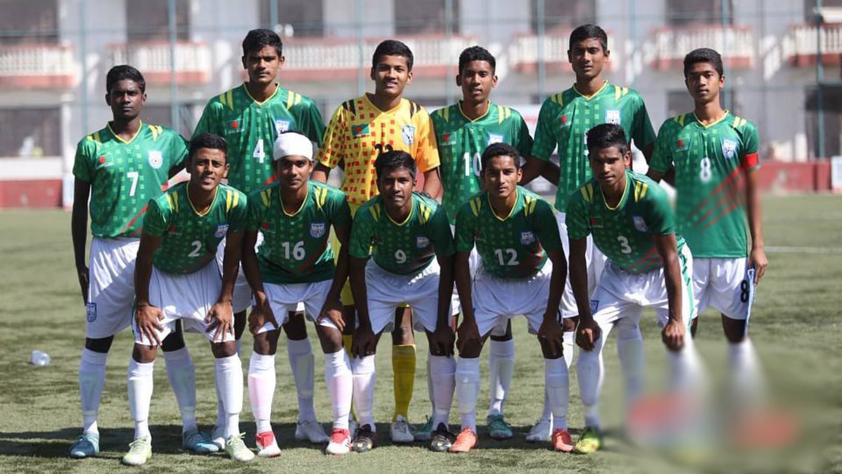 অনূর্ধ্ব–১৫ সাফ ফুটবলের চ্যাম্পিয়ন বাংলাদেশ। সংগৃহীত ছবি