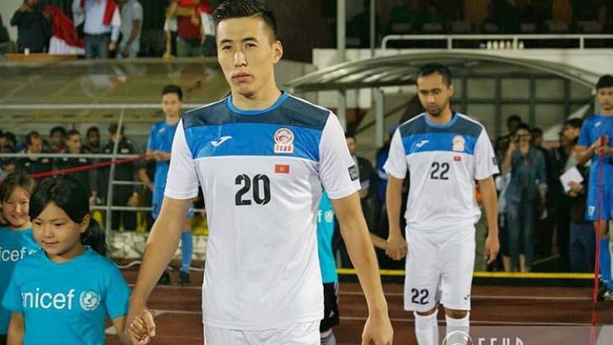 বসুন্ধরা কিংসের কিরগিজ মিডফিল্ডার বখতিয়ার দুশানকভ। সংগৃহীত ছবি