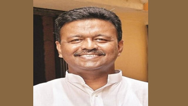 ফিরহাদ হাকিম, স্বাধীনতার পর কলকাতা করপোরেশনে প্রথম মুসলিম মেয়র হতে যাচ্ছেন।