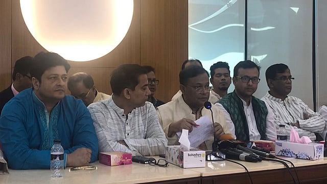 সংবাদ সম্মেলনে কথা বলছেন হাছান মাহমুদ। ছবি: সংগৃহীত