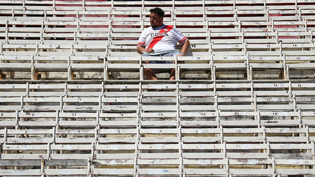 এ গ্যালারিটা কাল দর্শকে পরিপূর্ণ থাকার কথা ছিল। ছবি: রয়টার্স